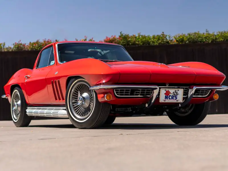 1966 Chevrolet Corvette N03 — photo 1 of 8