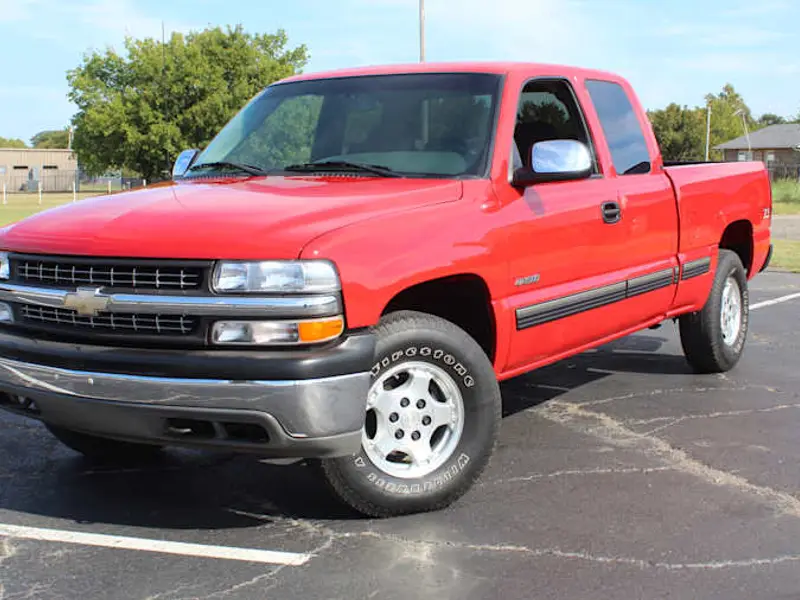 2001 Chevrolet Silverado Z71 — photo 1 of 8