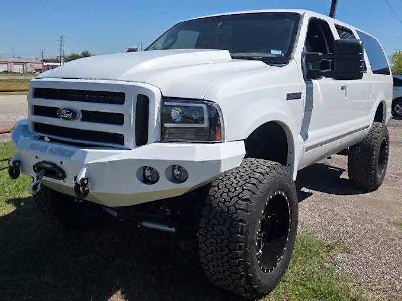 2004 Ford Excursion Limited — photo 1 of 8