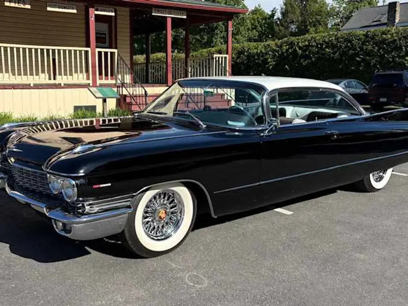 1960 Cadillac Series 62 DeVille — photo 1 of 8