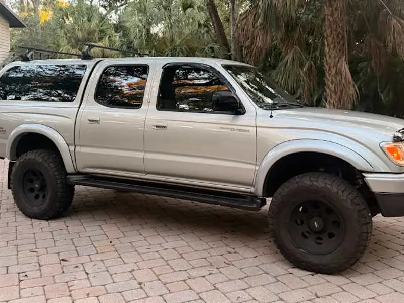 2003 Toyota Tacoma SR5 — photo 6 of 8