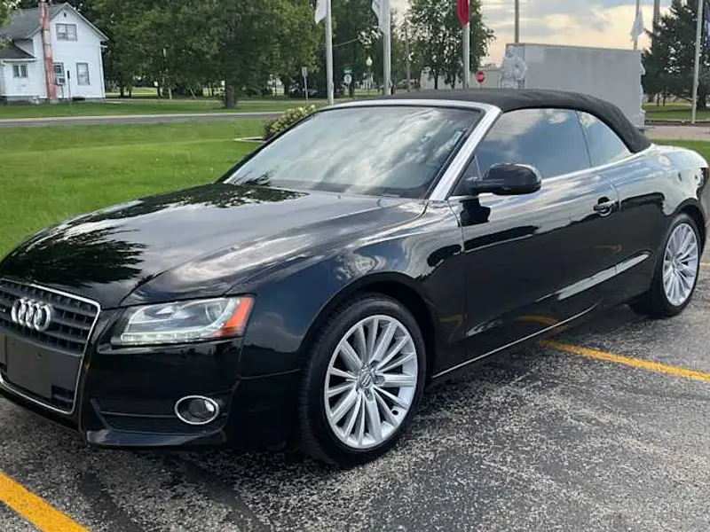 2011 Audi A5 Premium Plus — photo 4 of 8