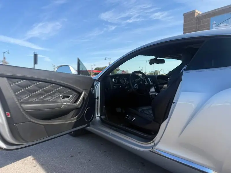 2012 Bentley Continential GT — photo 6 of 8