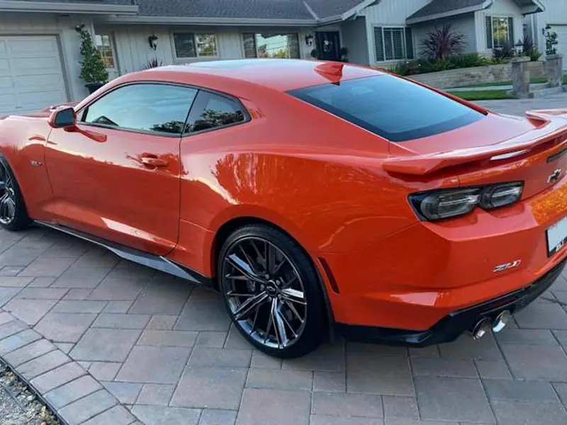 2019 Chevrolet Camaro ZL1 — photo 3 of 8