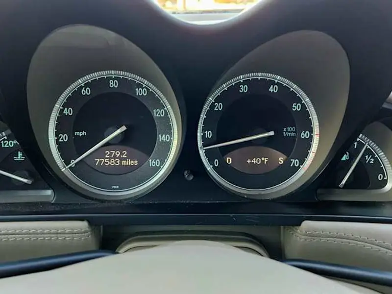 2004 Mercedes-Benz SL600 — photo 6 of 8