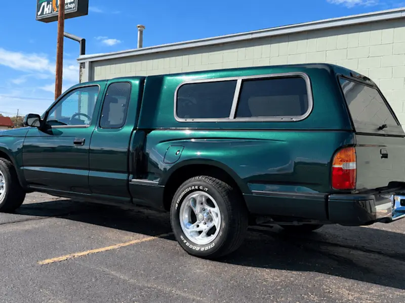 2000 Toyota Tacoma SR5 — photo 3 of 8