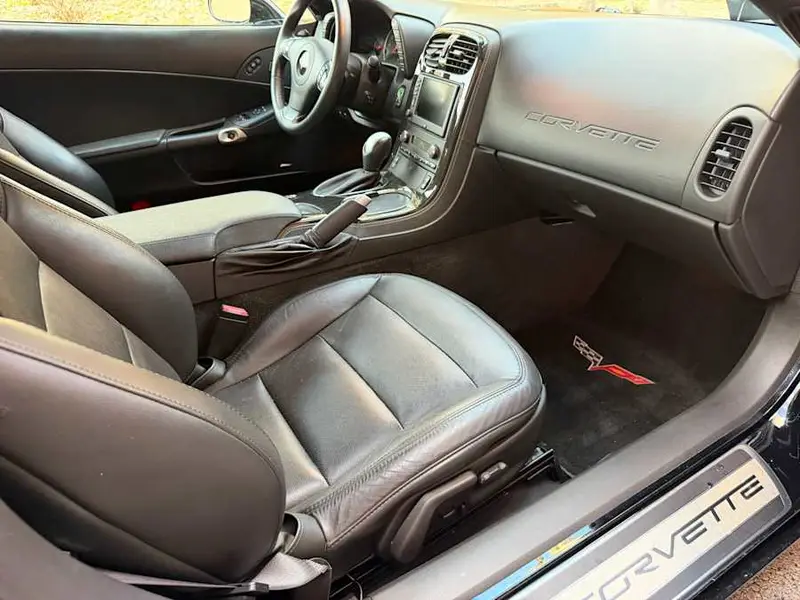 2013 Chevrolet Corvette — photo 6 of 8