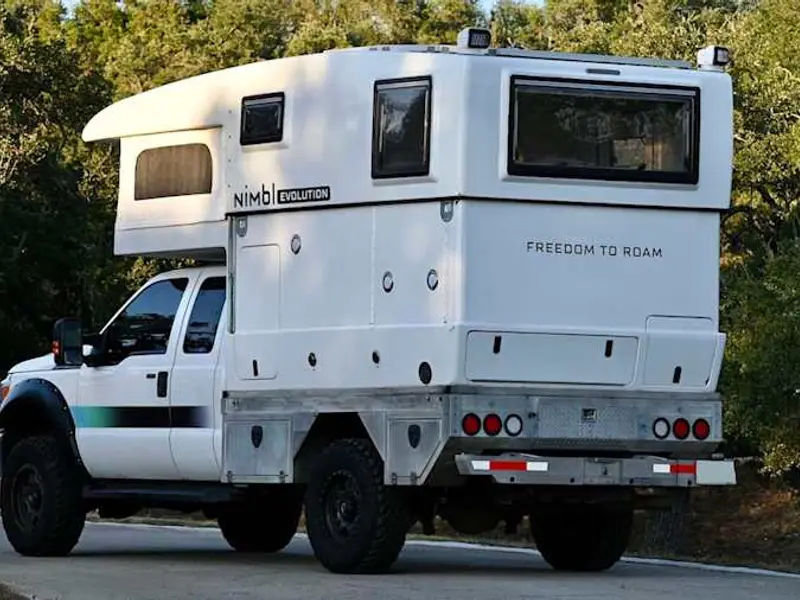 2016 Ford F-350 XP Camper — photo 2 of 8