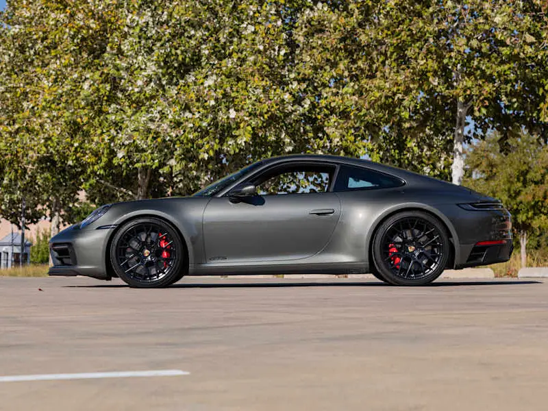 2024 Porsche 911 Carrera 4 GTS — photo 2 of 8