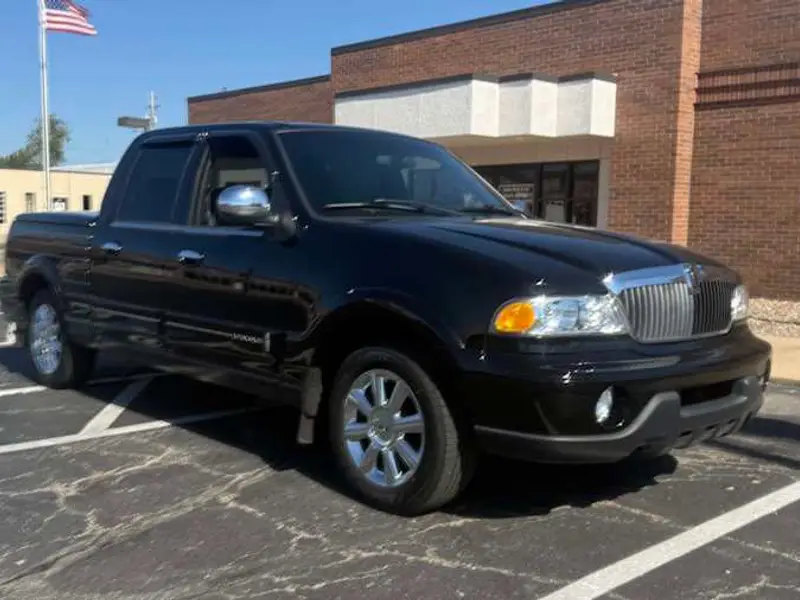 2002 Lincoln Blackwood — photo 4 of 8