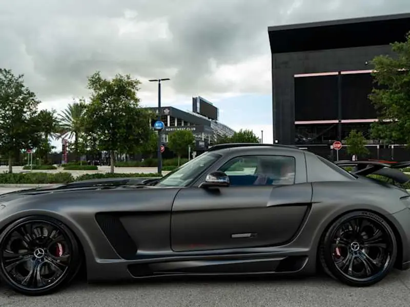 2011 Mercedes-Benz SLS AMG — photo 7 of 8