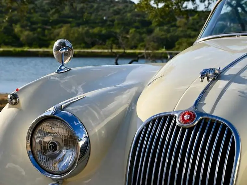 1958 Jaguar XK150 — photo 7 of 8