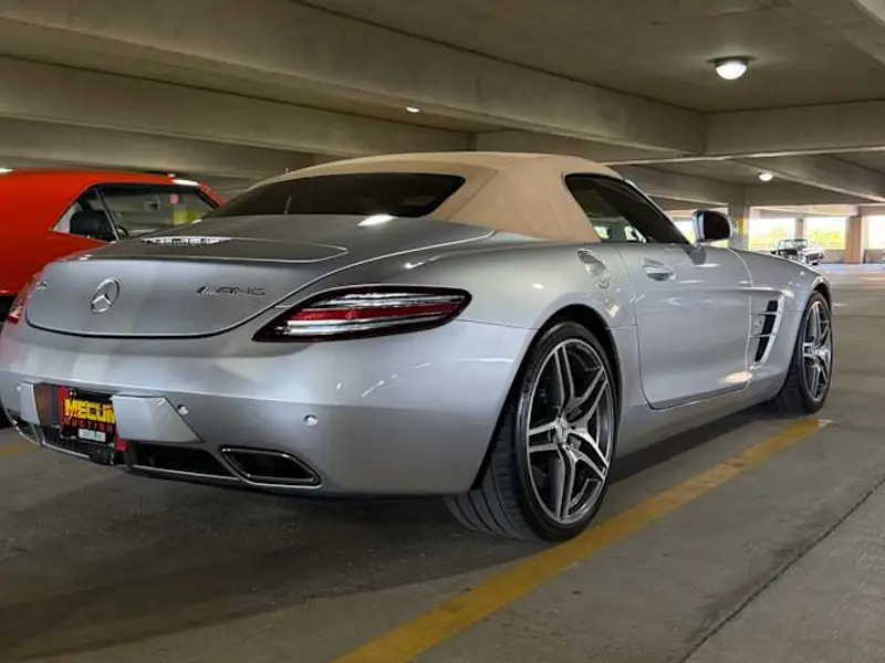 2012 Mercedes-Benz SLS AMG — photo 2 of 7