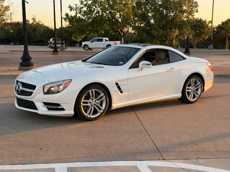 2015 Mercedes-Benz SL550 — photo 4 of 8