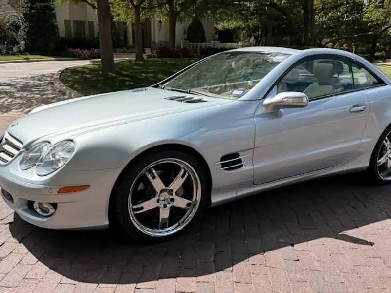 2008 Mercedes-Benz SL550 — photo 1 of 8
