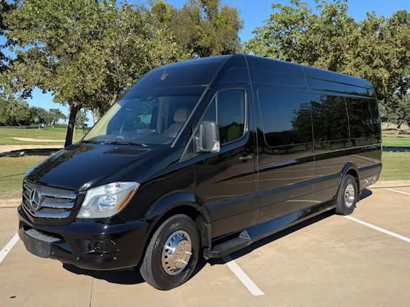 2019 Mercedes-Benz Sprinter 3500 Presidential Executive — photo 3 of 8