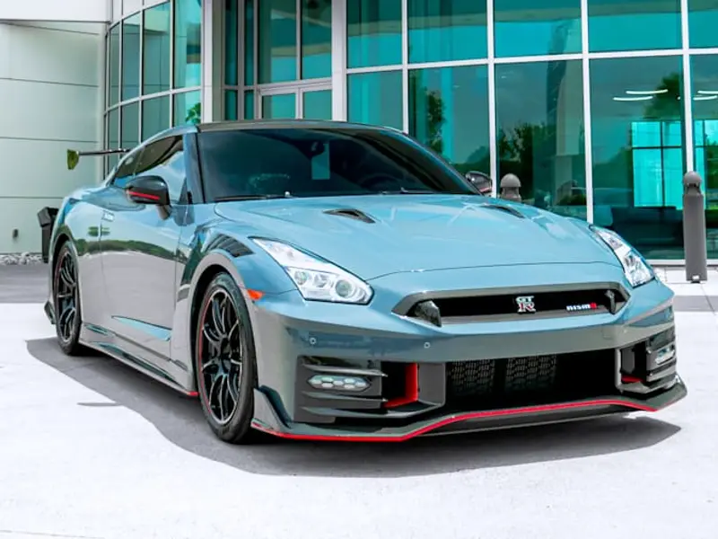 2024 Nissan GT-R NISMO — photo 6 of 8