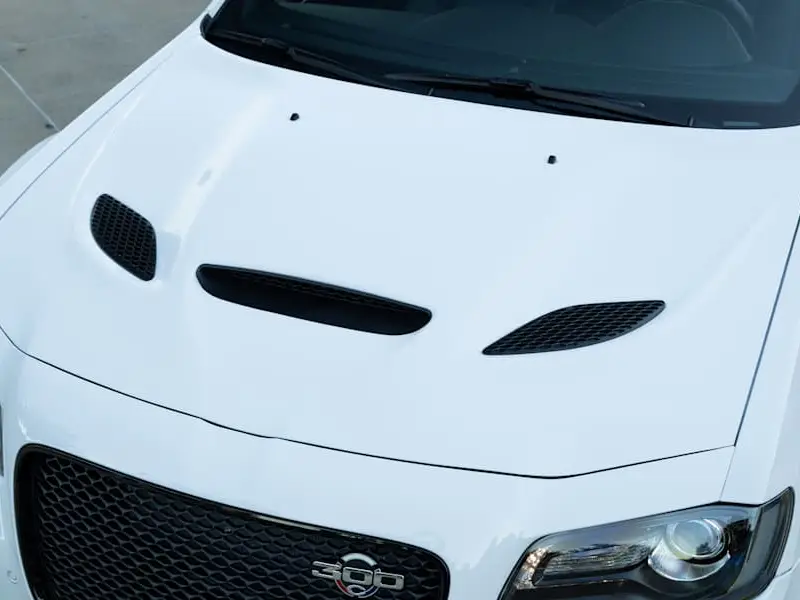 2023 Chrysler 300C — photo 8 of 8
