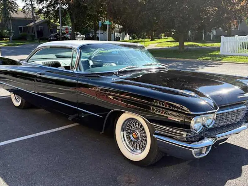 1960 Cadillac Series 62 DeVille — photo 6 of 8