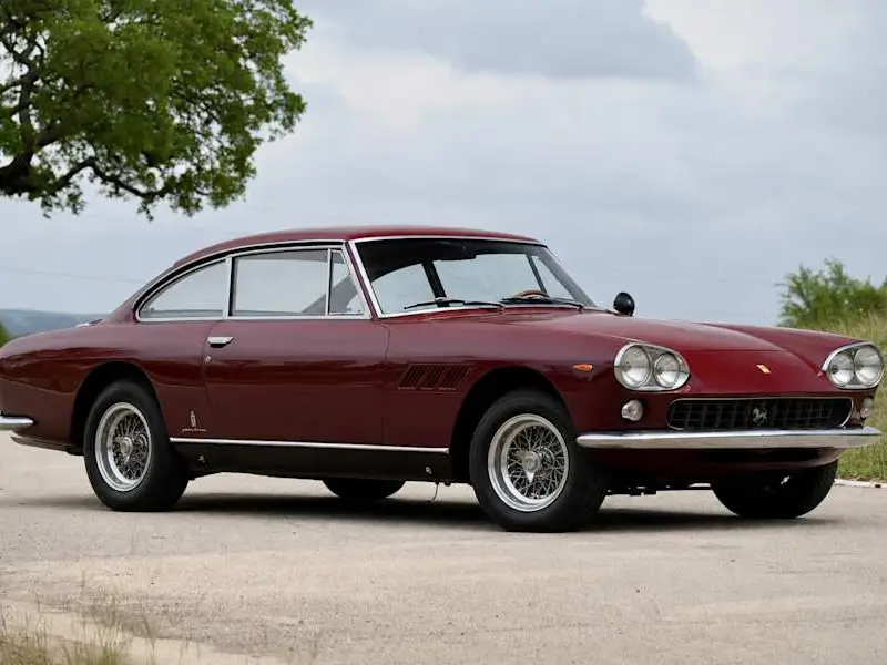 1965 Ferrari 330 2+2 — photo 4 of 8