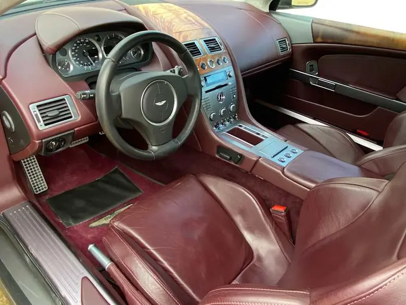 2005 Aston Martin DB9 — photo 7 of 8