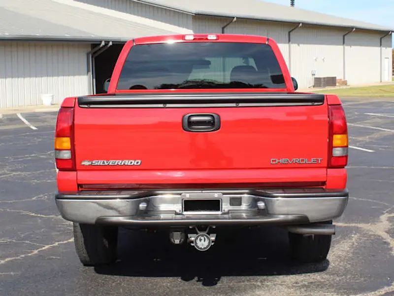 2001 Chevrolet Silverado Z71 — photo 2 of 8