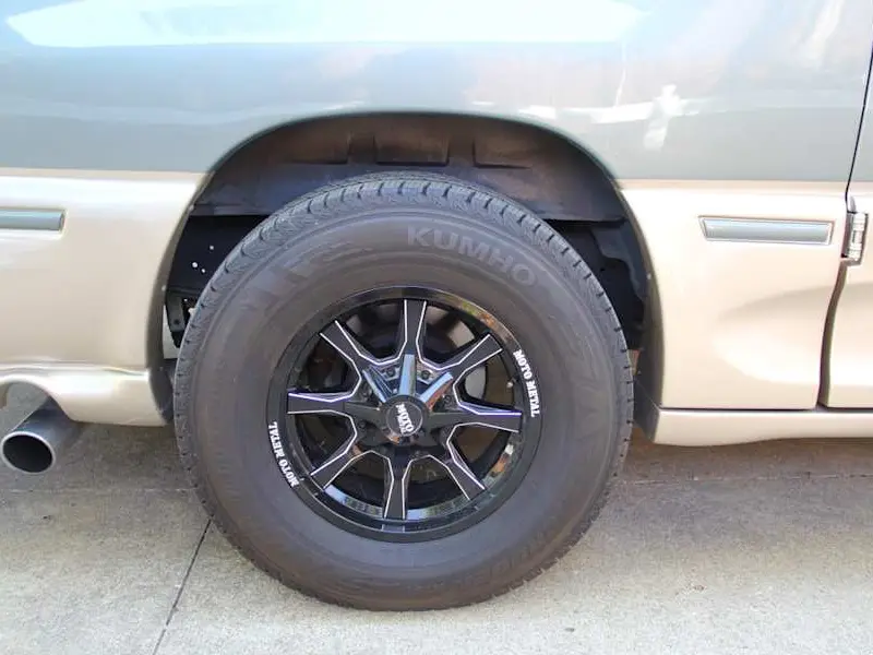 2006 Ford E-350 Regency High Top — photo 5 of 8