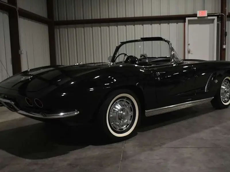 1962 Chevrolet Corvette — photo 4 of 8