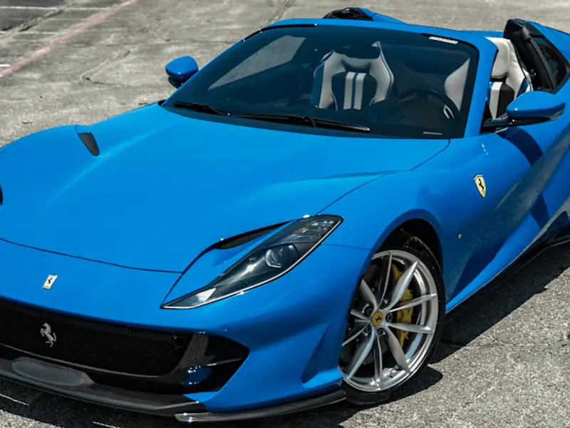2022 Ferrari 812 GTS — photo 6 of 8