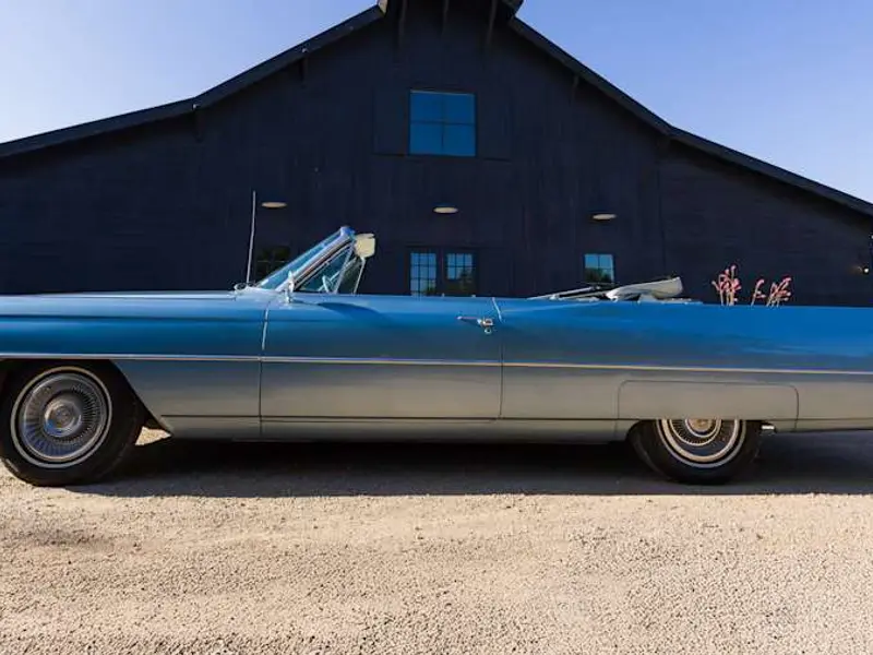 1964 Cadillac Series 62 — photo 7 of 8
