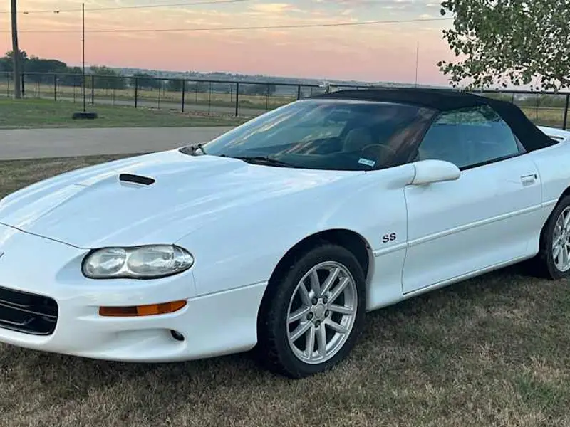 2002 Chevrolet Camaro SS — photo 1 of 8