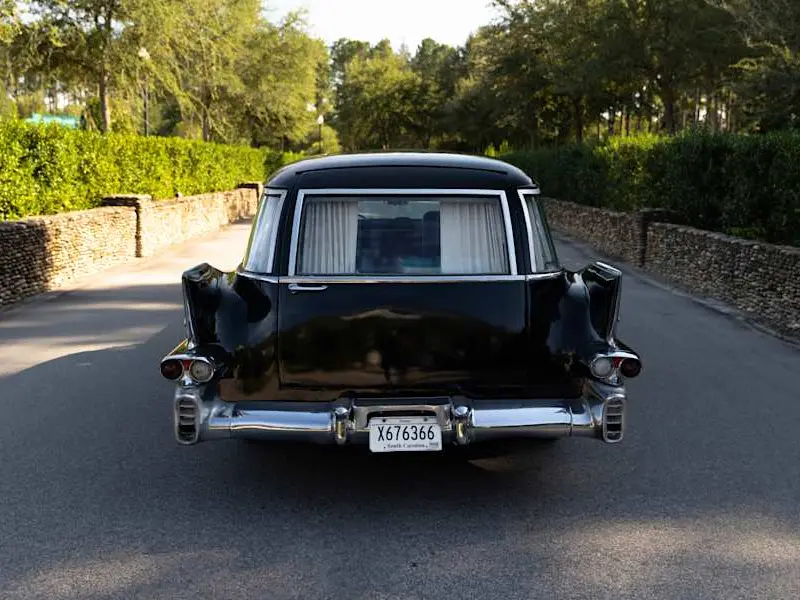 1958 Cadillac Miller-Meteor Futura — photo 5 of 8