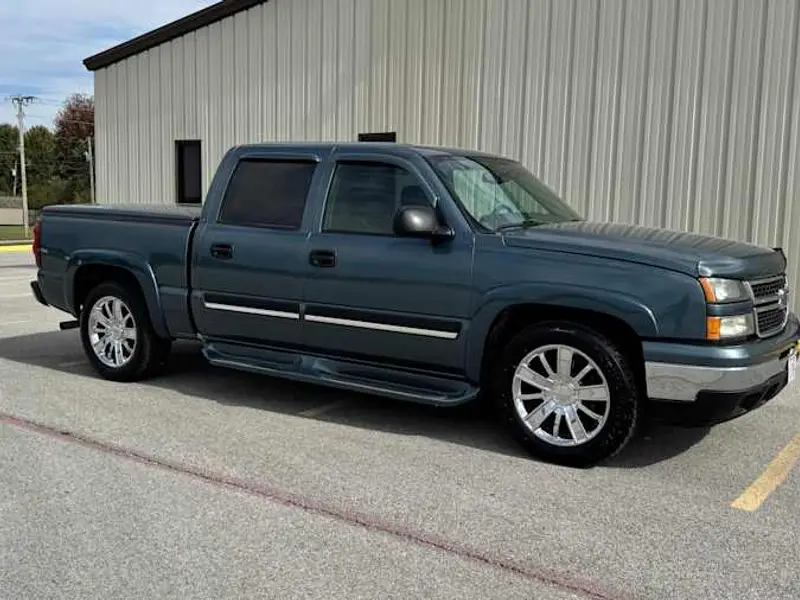 2006 Chevrolet Silverado 1500 — photo 6 of 8