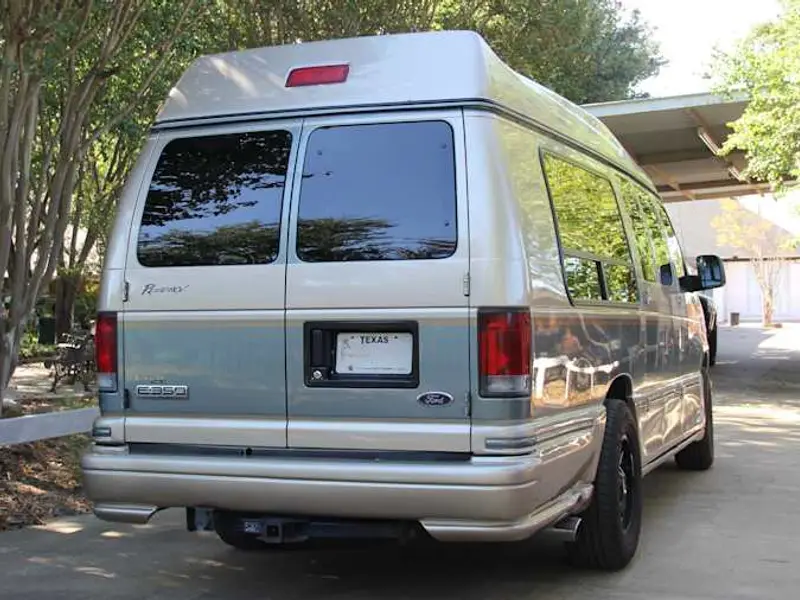 2006 Ford E-350 Regency High Top — photo 4 of 8