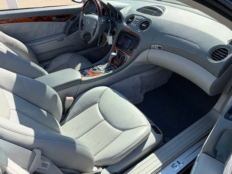 2003 Mercedes-Benz SL500 — photo 7 of 8