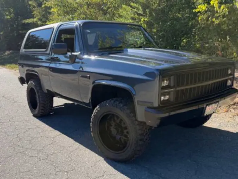 1987 GMC K5 Jimmy Sierra — photo 3 of 8