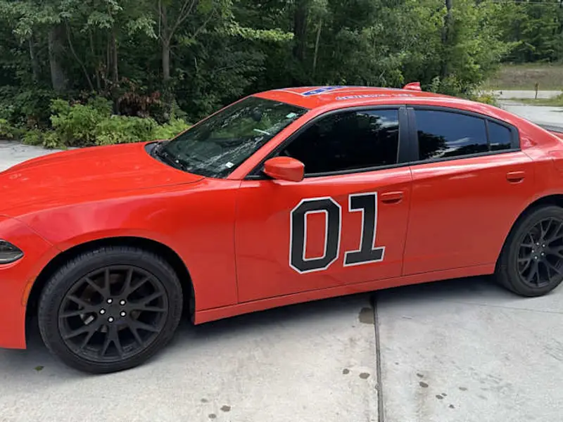 2016 Dodge Charger Custom — photo 1 of 8