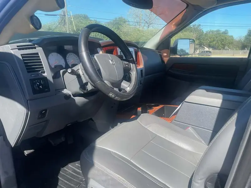 2007 Dodge Ram 2500 Laramie — photo 6 of 8