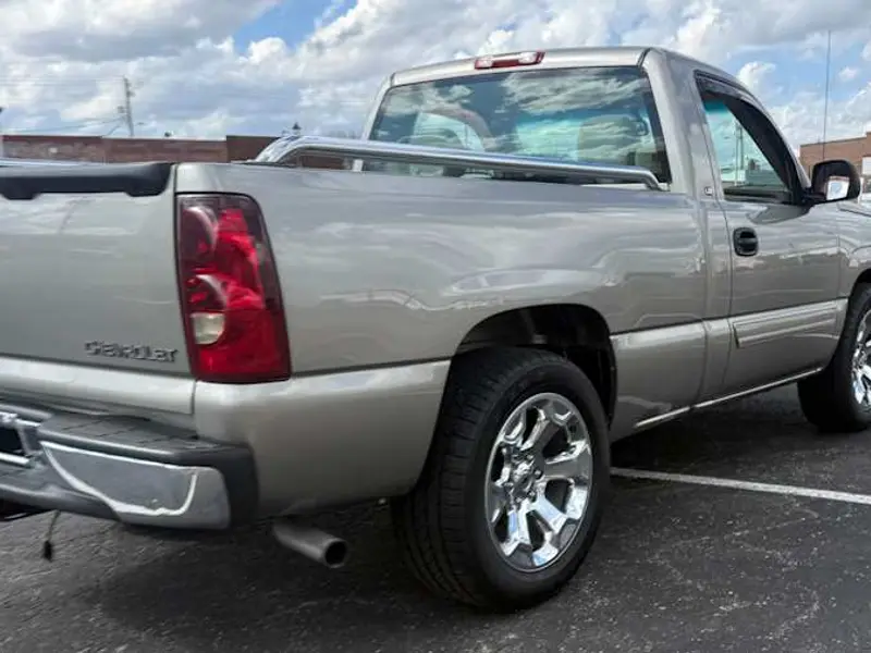 2003 Chevrolet Silverado 1500 — photo 4 of 8
