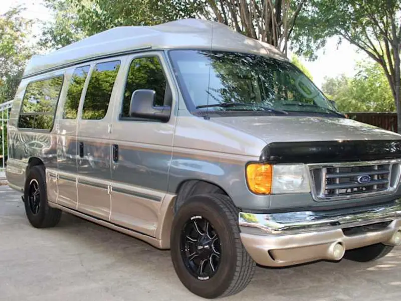 2006 Ford E-350 Regency High Top — photo 1 of 8