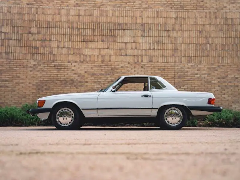 1988 Mercedes-Benz 560SL — photo 2 of 8