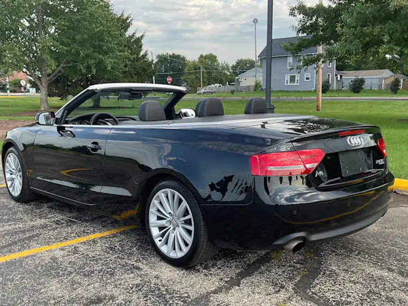 2011 Audi A5 Premium Plus — photo 3 of 8