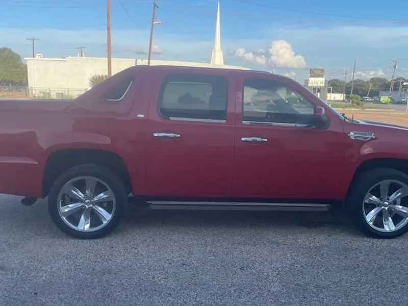 2008 Chevrolet Avalanche — photo 8 of 8