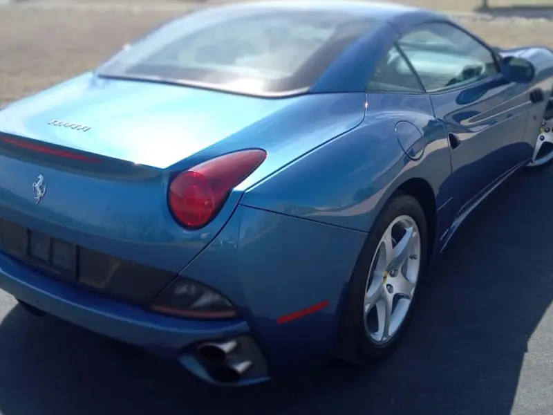 2011 Ferrari California — photo 3 of 8