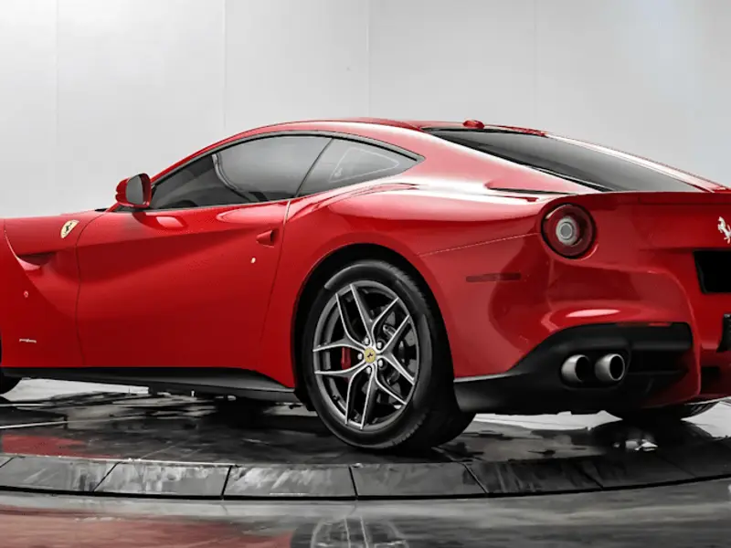 2015 Ferrari F12 Berlinetta — photo 7 of 8
