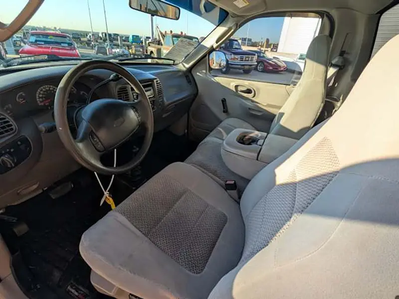 2002 Ford F-150 — photo 5 of 7
