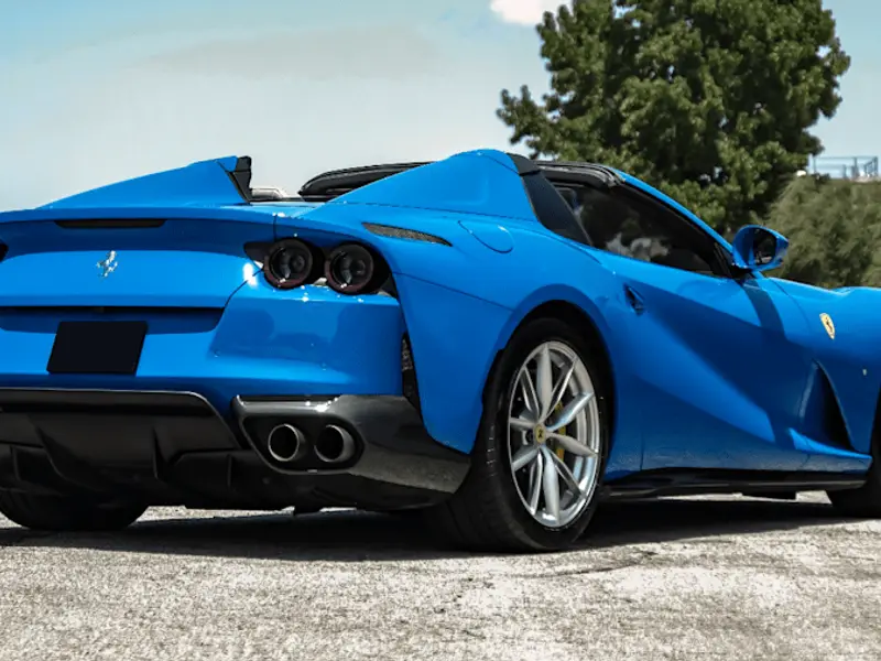 2022 Ferrari 812 GTS — photo 3 of 8