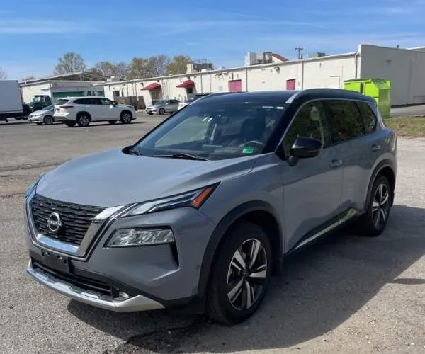 A grey 2022 Nissan Rogue in a parking lot