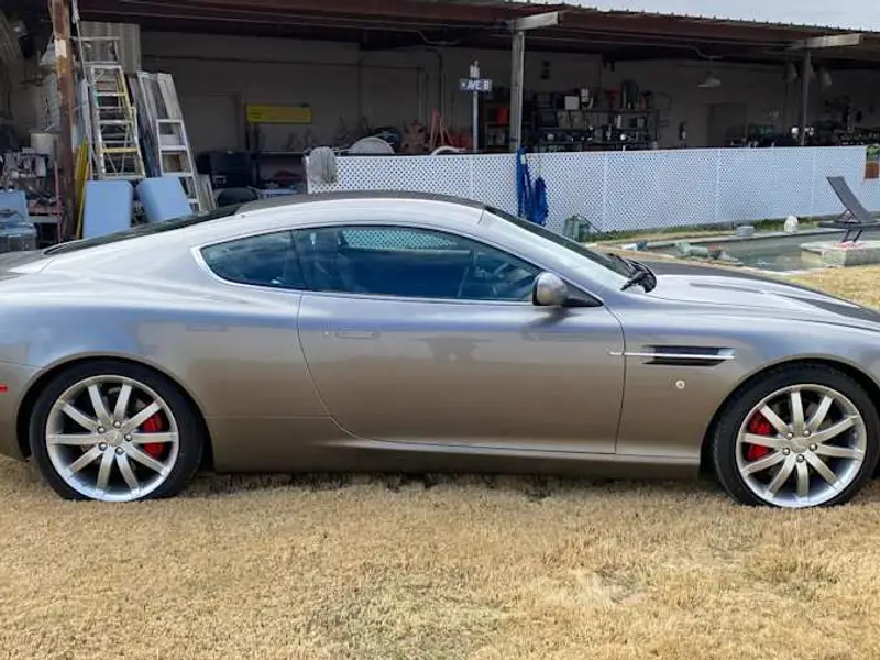 2005 Aston Martin DB9 — photo 2 of 8