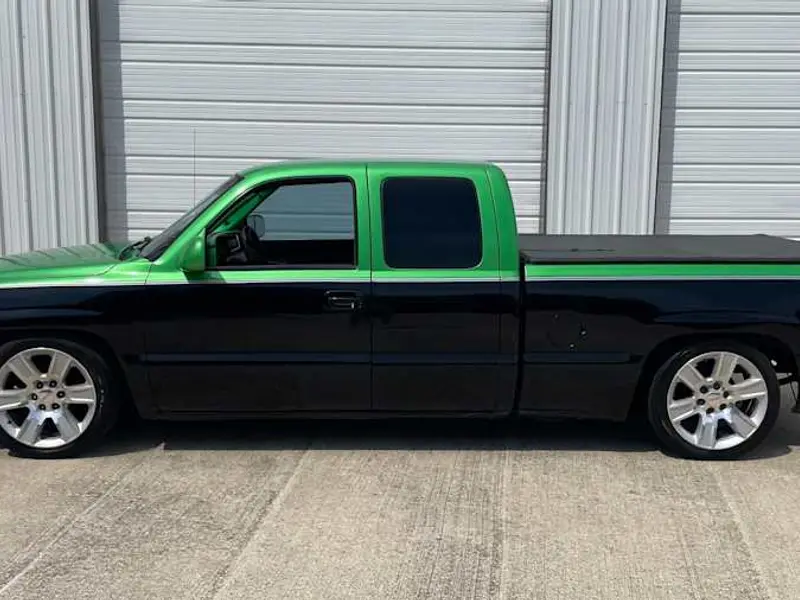 2006 GMC Sierra — photo 5 of 8